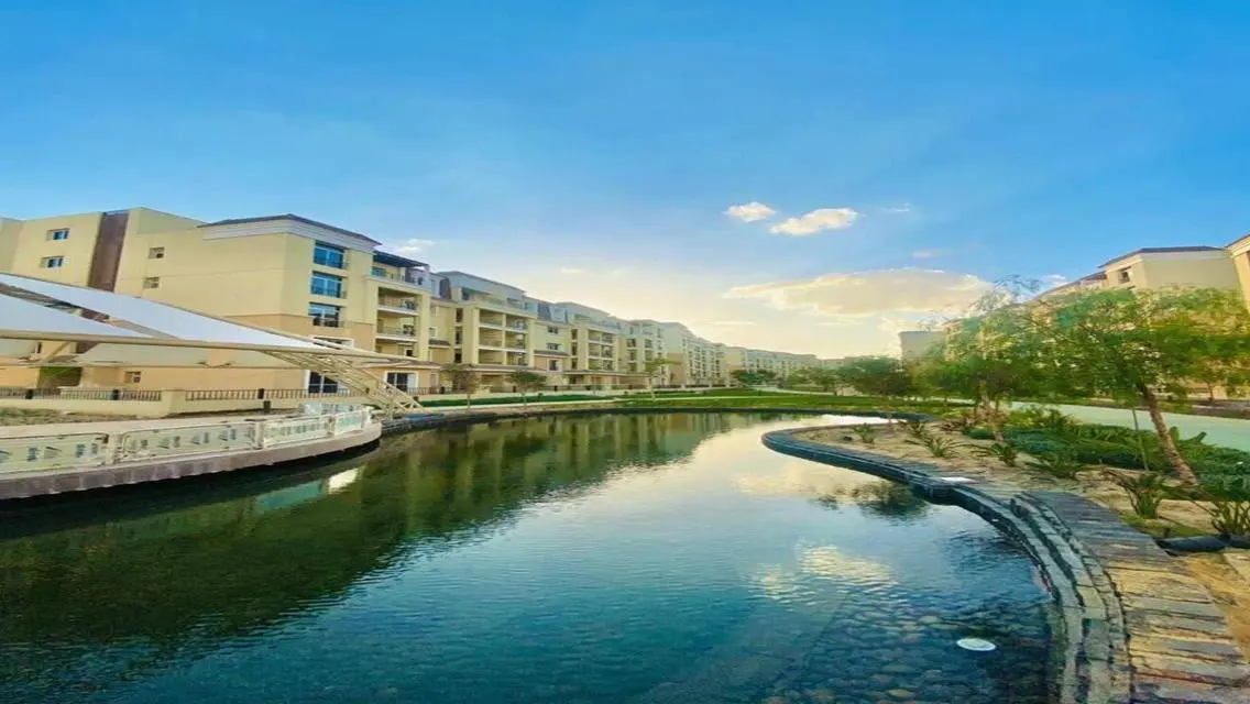 Villa with 387 sqm and Lake View