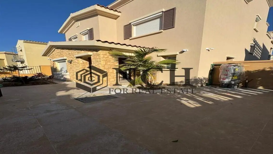 LUXURY STANDALONE VILLA 356M | KITCHEN AND ACS .