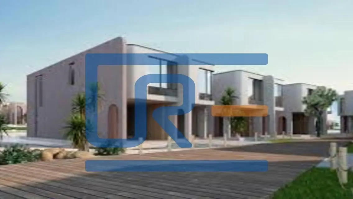 Aqua Chalet Direct on the lagoon For Sale In June