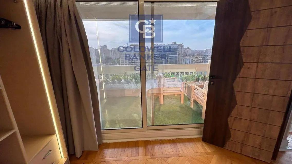 Furnished apartment on the Nile in Zamalek for ren