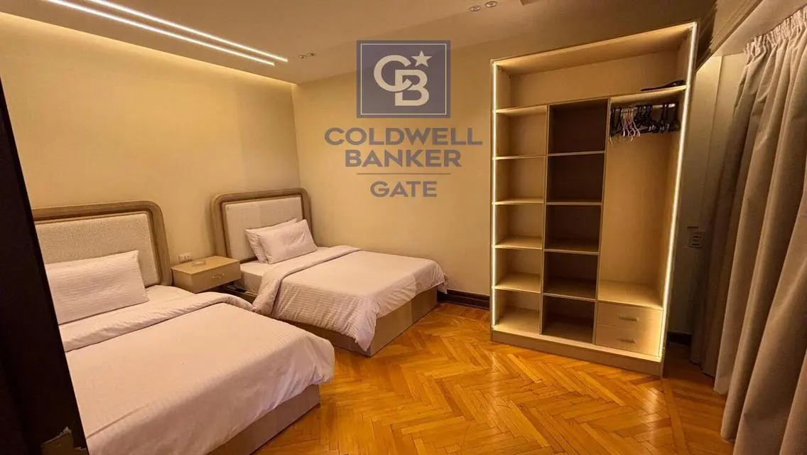 Furnished apartment on the Nile in Zamalek for ren
