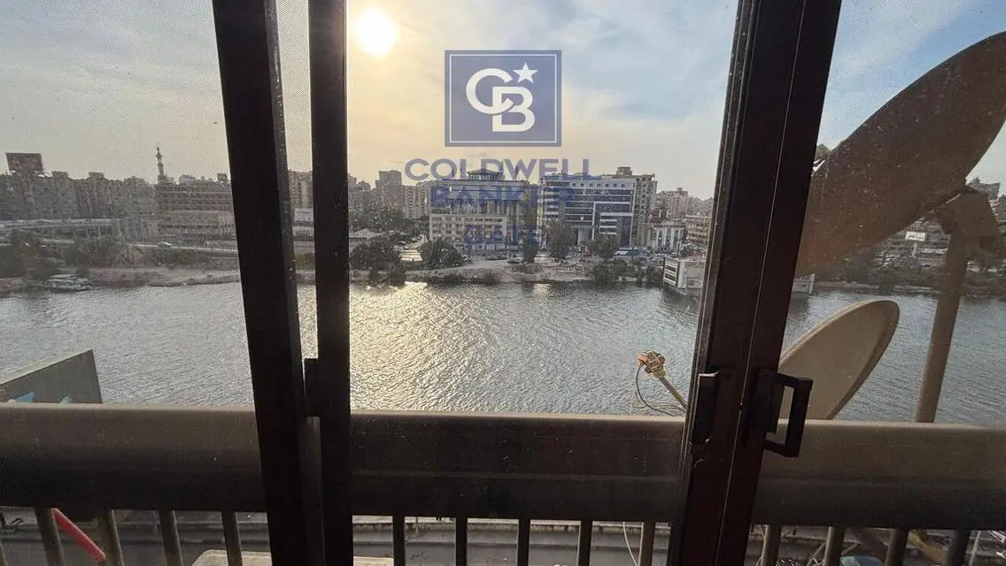Furnished apartment on the Nile in Zamalek for ren