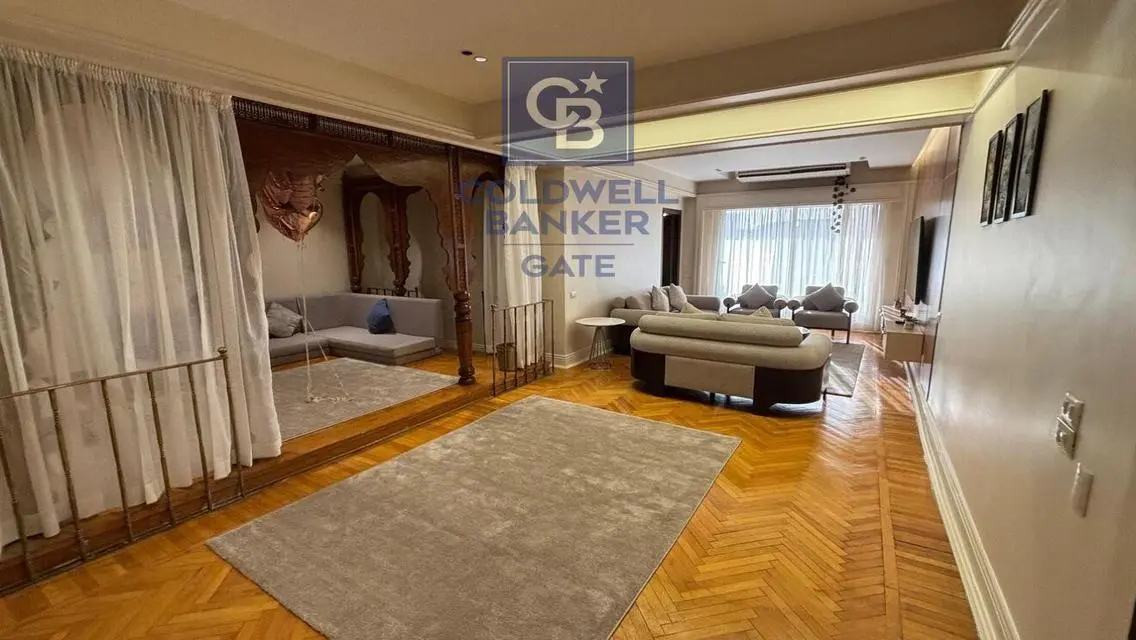 Furnished apartment on the Nile in Zamalek for ren