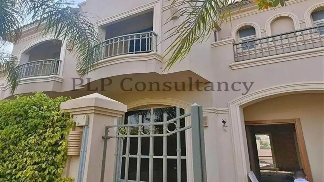 شقة فاخرة للبيع بمساحة 240 متر