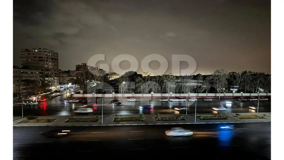 شقة فاخرة بمساحة 300 متر في قلب المدينة