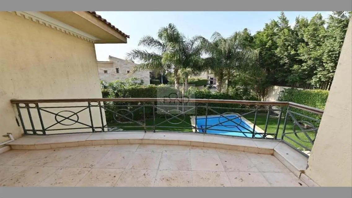 Semi furnished villa for rent in Katameya Heights