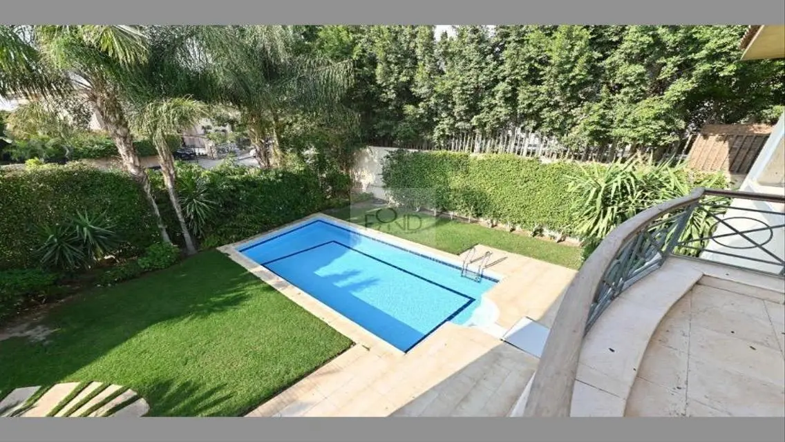 Semi furnished villa for rent in Katameya Heights