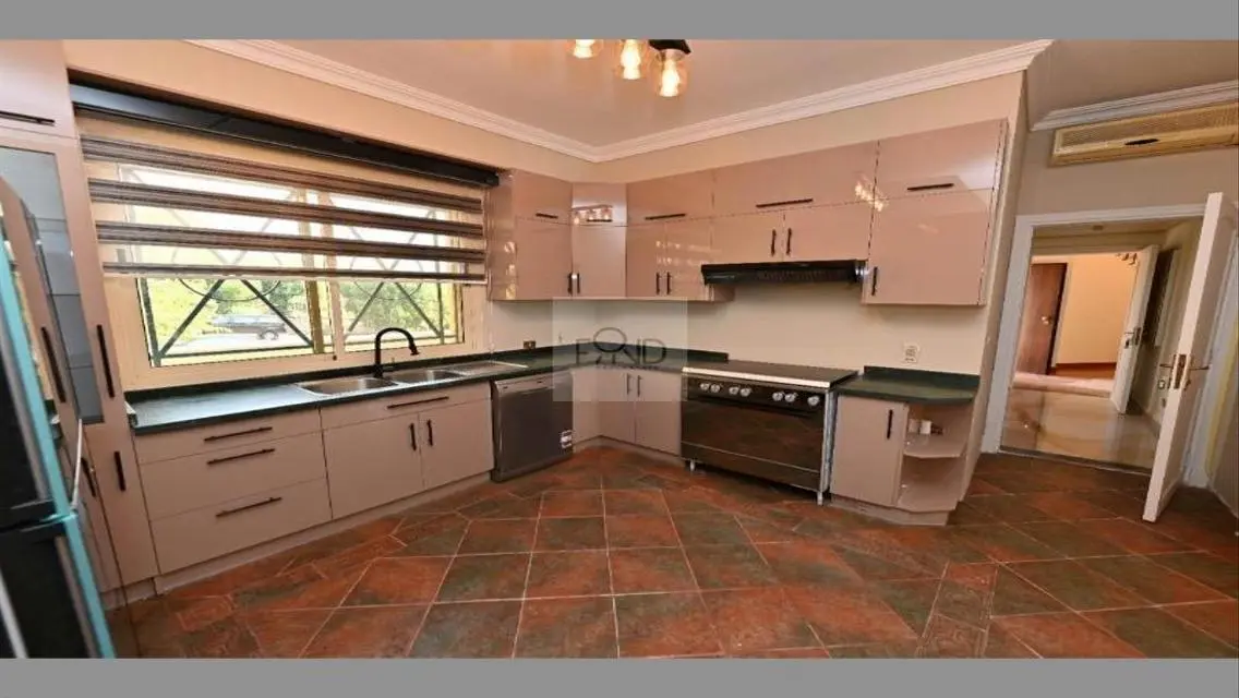 Semi furnished villa for rent in Katameya Heights