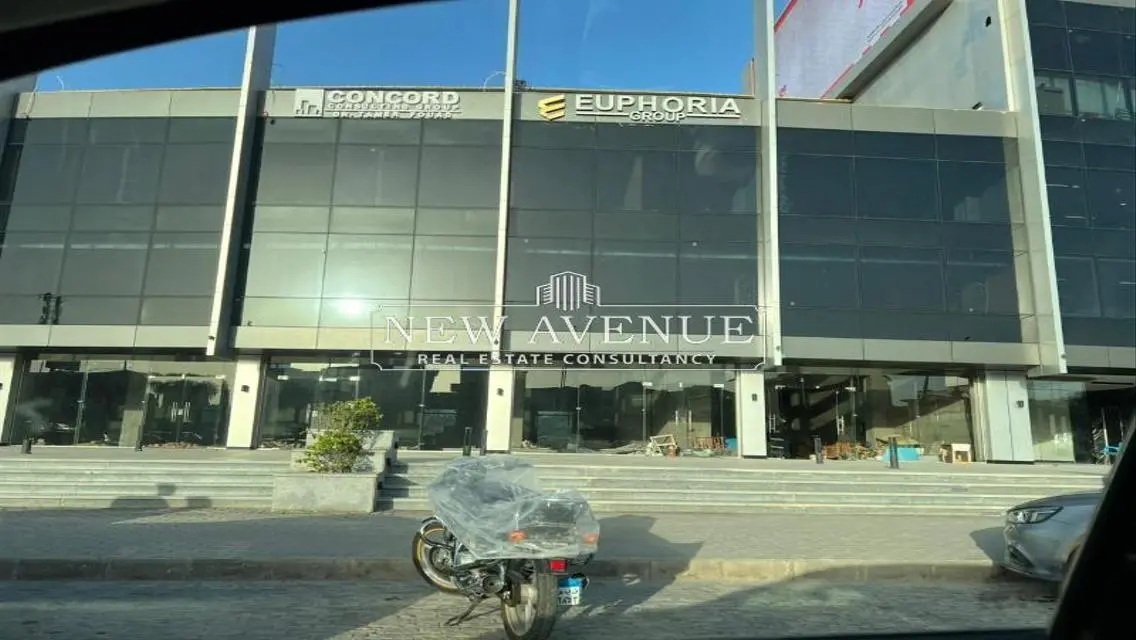 Retail F &amp; B For rent at New Cairo Central park