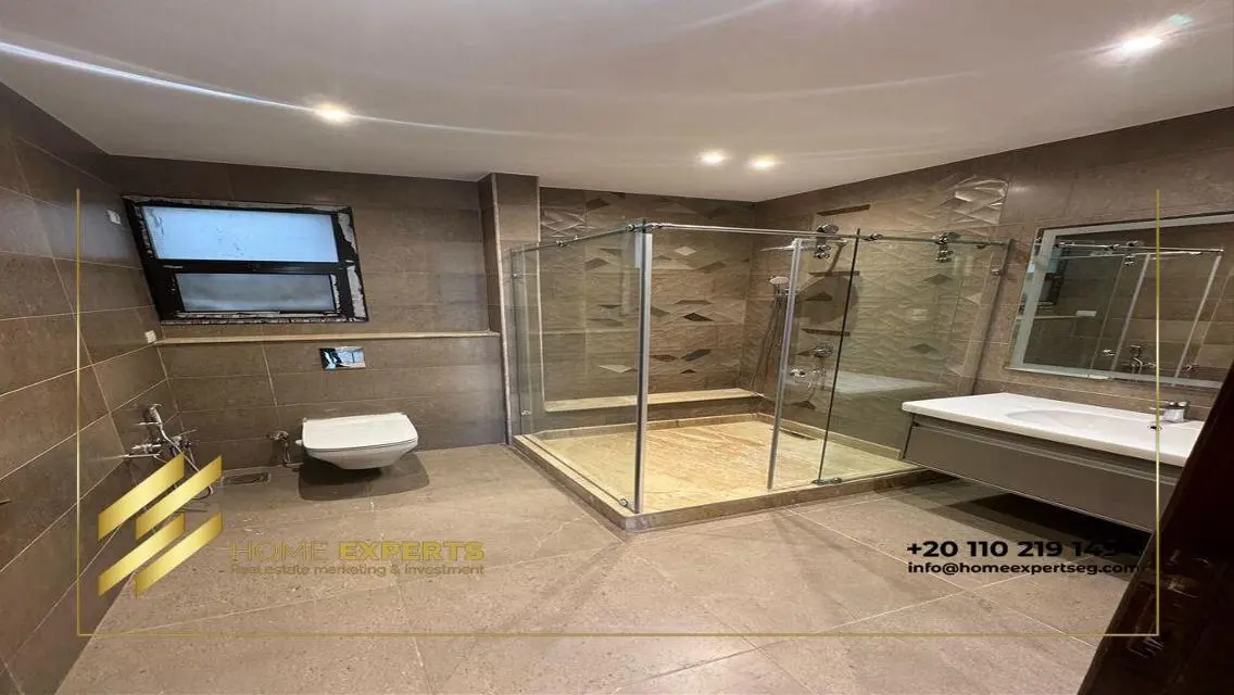 Semi furnished apartment for rent in Eastown