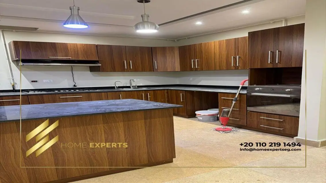 Semi furnished apartment for rent in Eastown