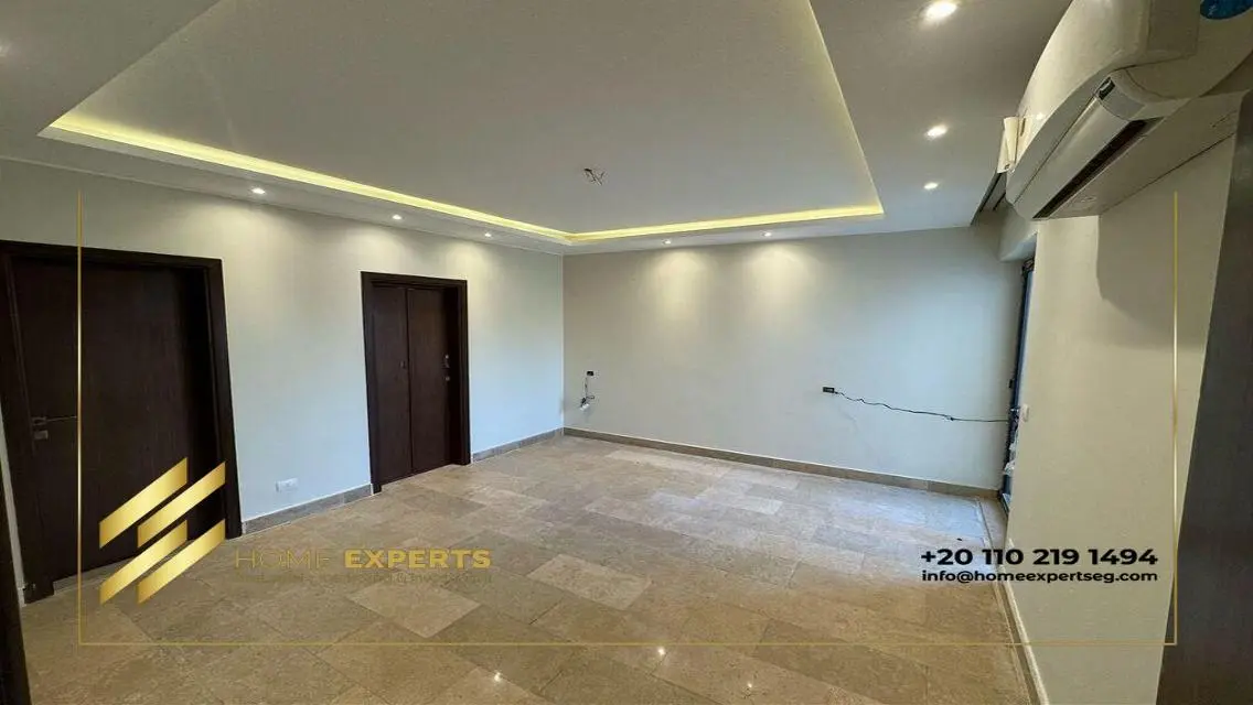 Semi furnished apartment for rent in Eastown