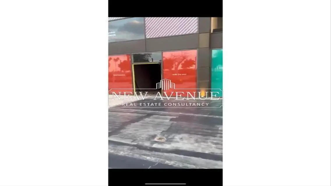 Retail F&amp;B for sale or rent in walk of Cairo
