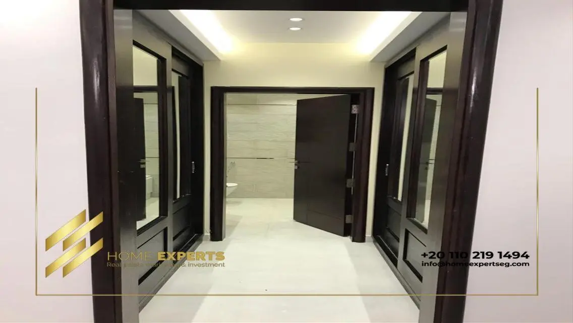 Apartment for rent in Eastown l kitchen &amp; ACs