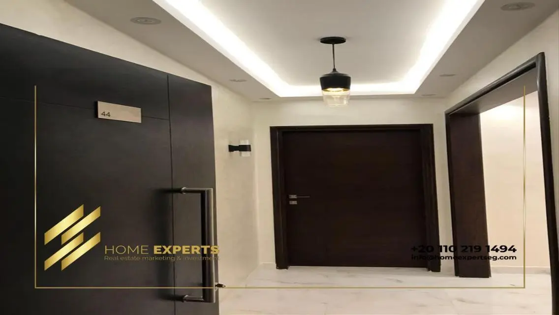 Apartment for rent in Eastown l kitchen &amp; ACs
