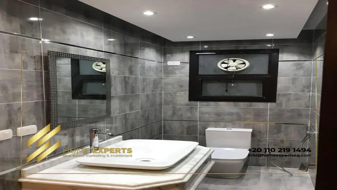 Apartment for rent in Eastown l kitchen &amp; ACs