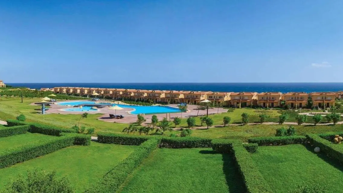 تاون هاوس 150م Full Sea View بـ تلال العين السخنة