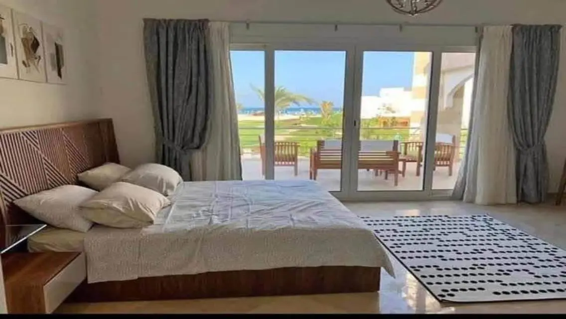 تاون هاوس 150م Full Sea View بـ تلال العين السخنة