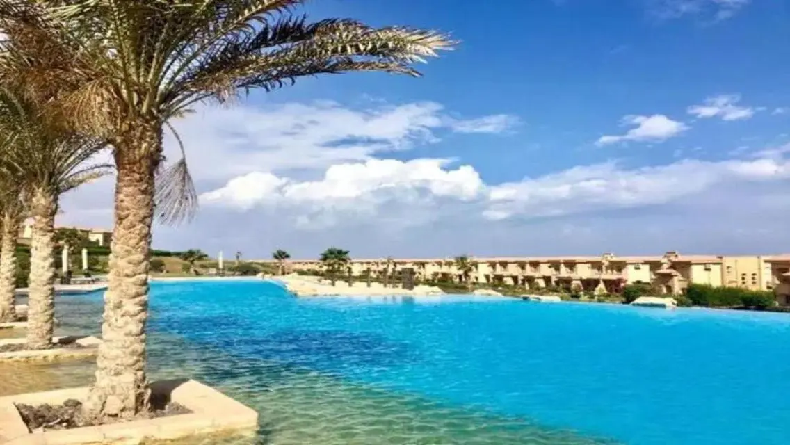 تاون هاوس 150م Full Sea View بـ تلال العين السخنة