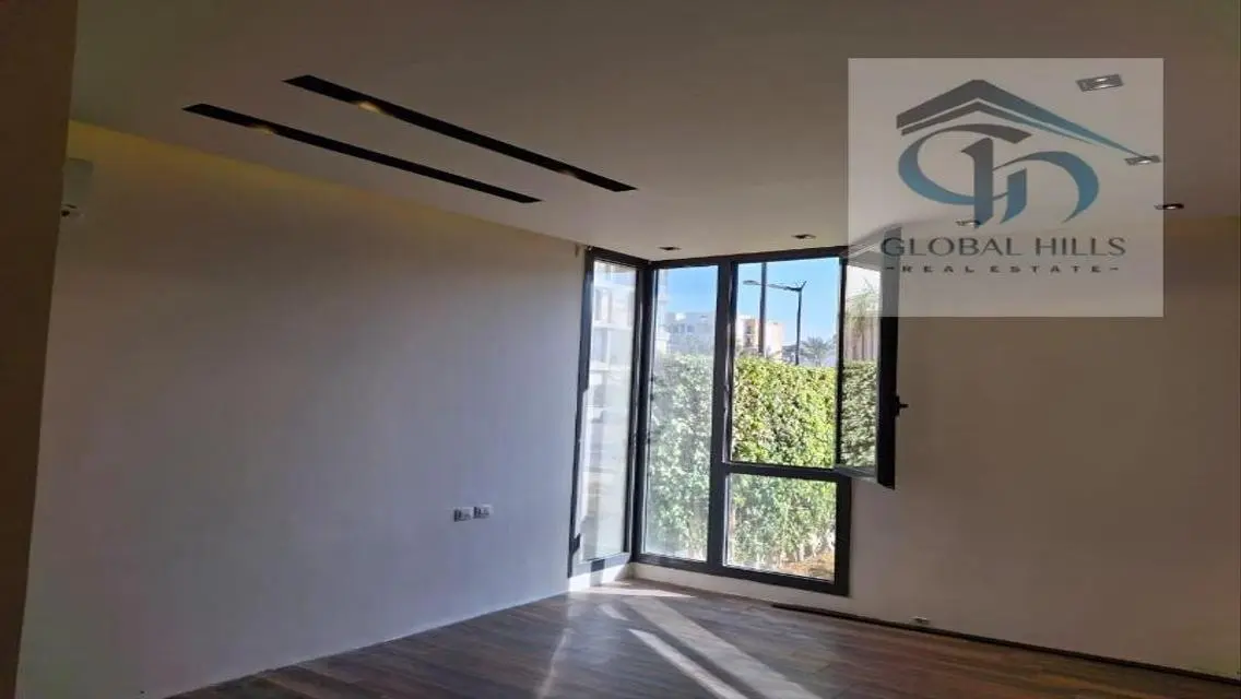 Apartment forsale in eastown fully finished+garden