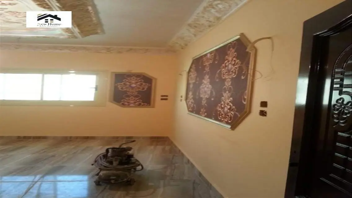 عمارة 2000 م في الحي الخامس الهضبة الوسطي المقطم خ