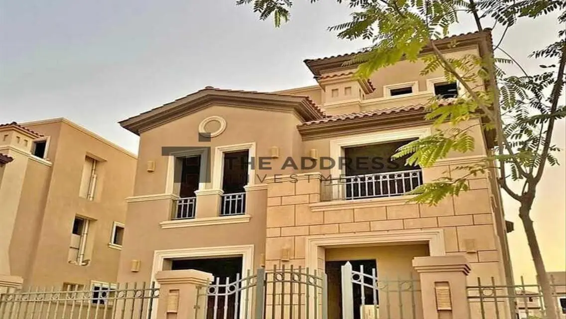 تاون هاوس فيو بحيرة للبيع 10% تسهيلات تصل 7 سنين