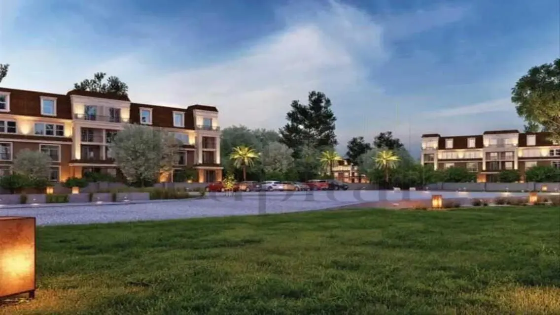 Apartment for Sale in Sarai Compound - 3rd Floor
