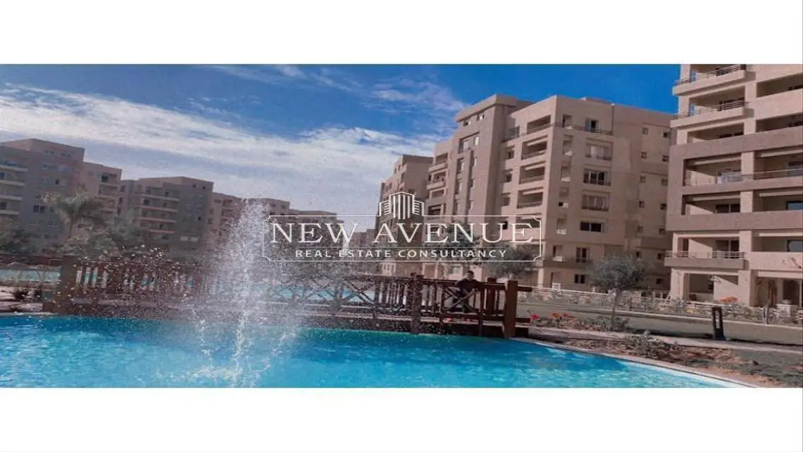 Apartment view landscape - water features - The Square