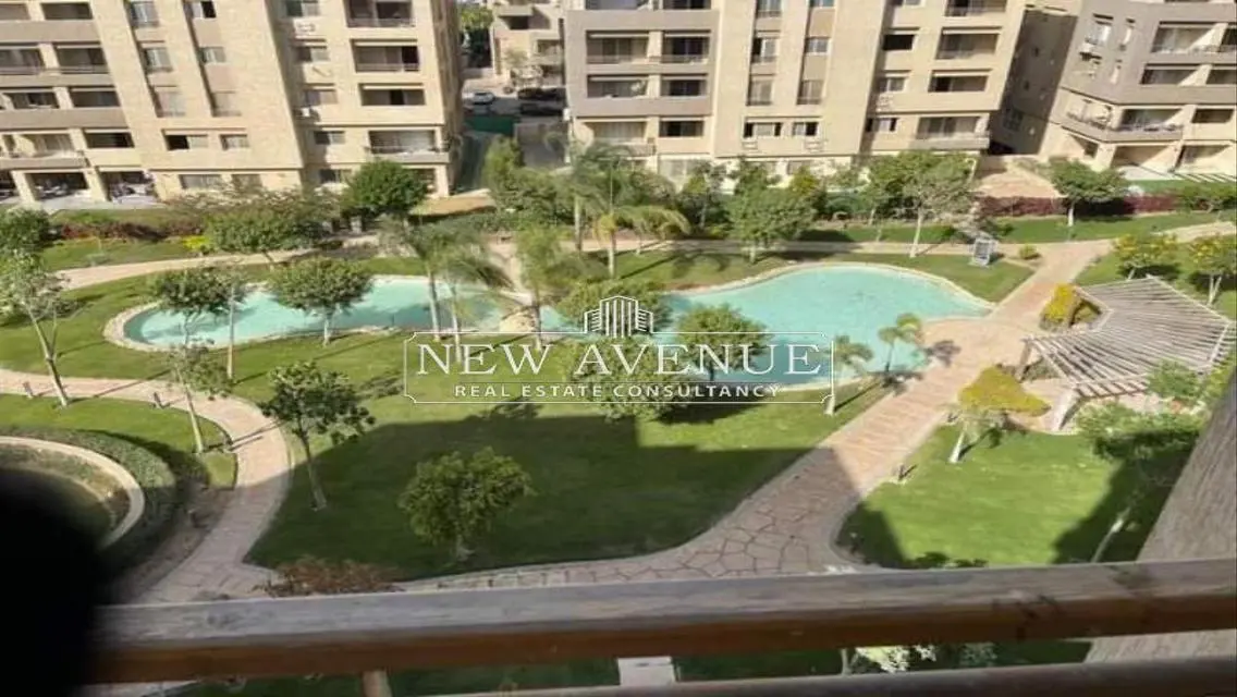 Apartment view landscape - water features - The Square