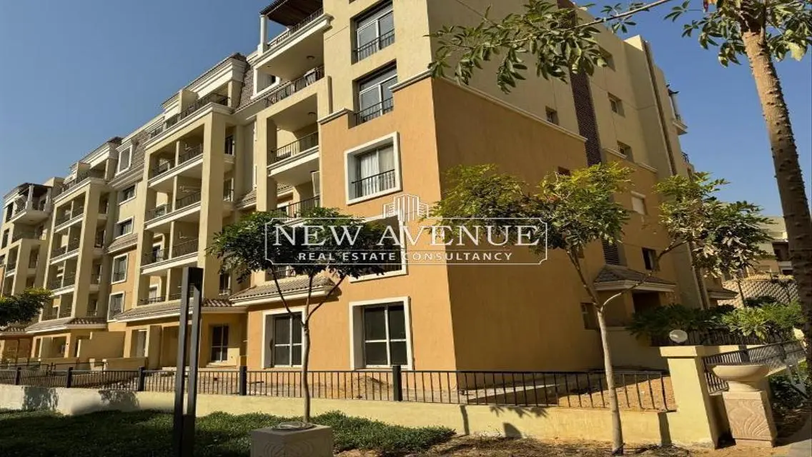 Very prime location Apartment for sale in Sarai