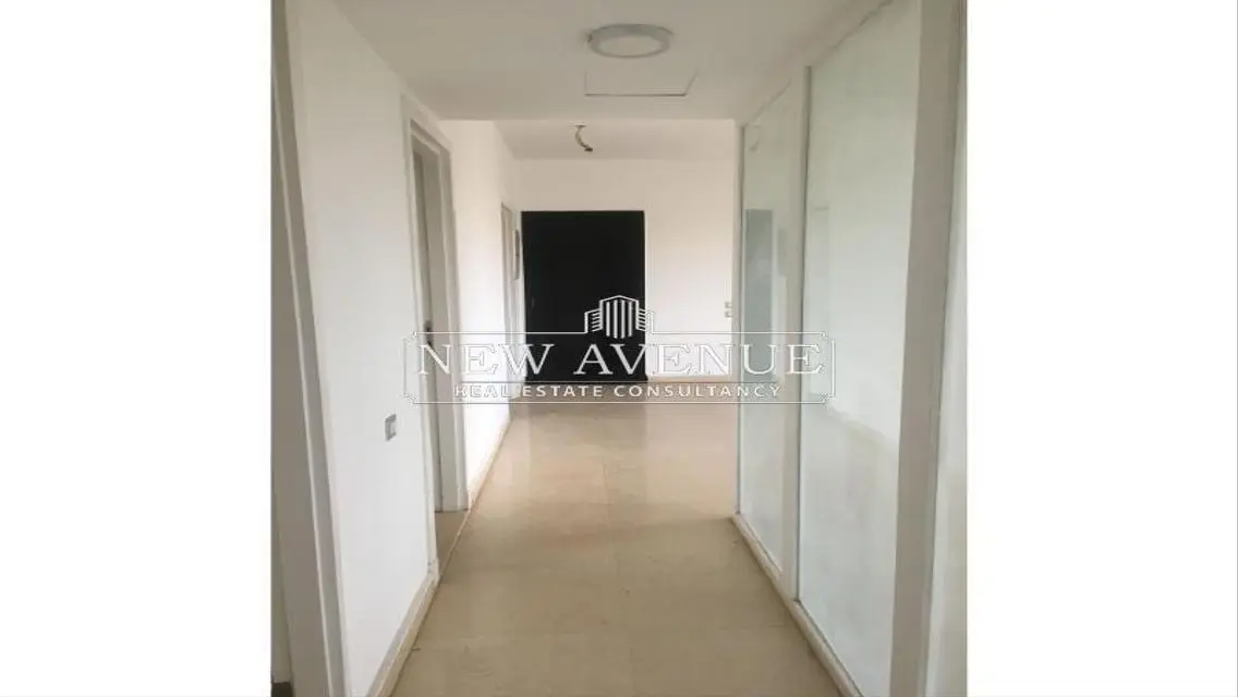 Prime location Apartment in Palm parks October