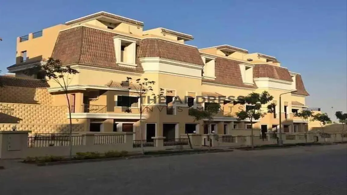 تاون هاوس اربع غرف 340م 10% تسهيلات تصل 7 سنوات