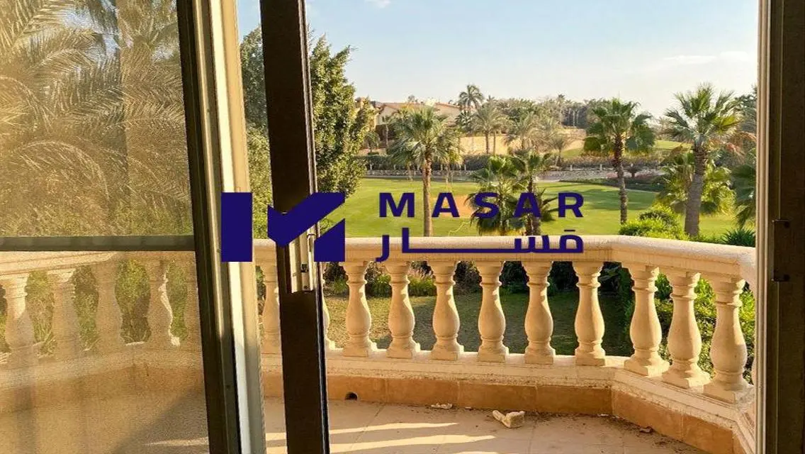 فيلا فاخرة للبيع في موقع مثالي