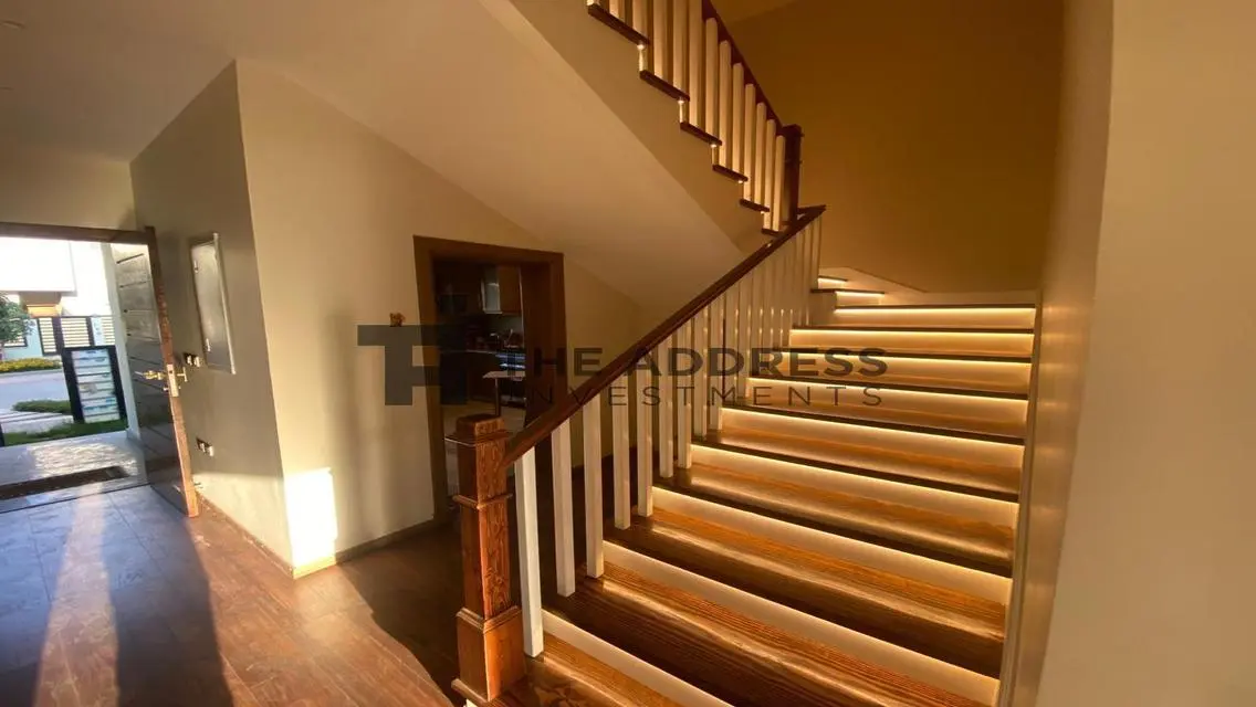 Town villa for sale at the lowest price