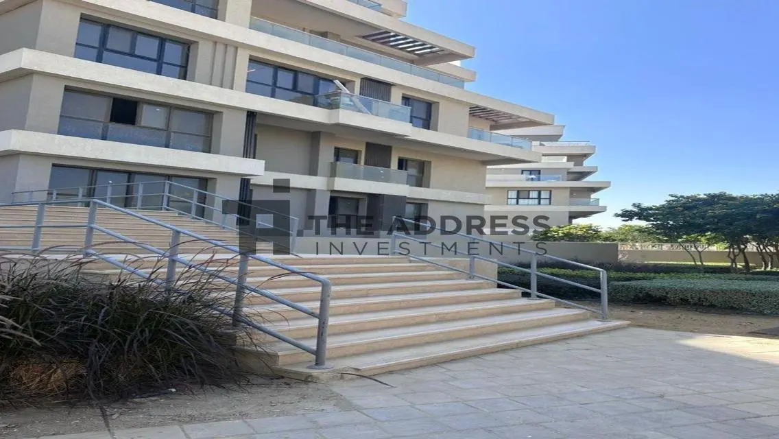 Penthouse under market price in Sky Condos