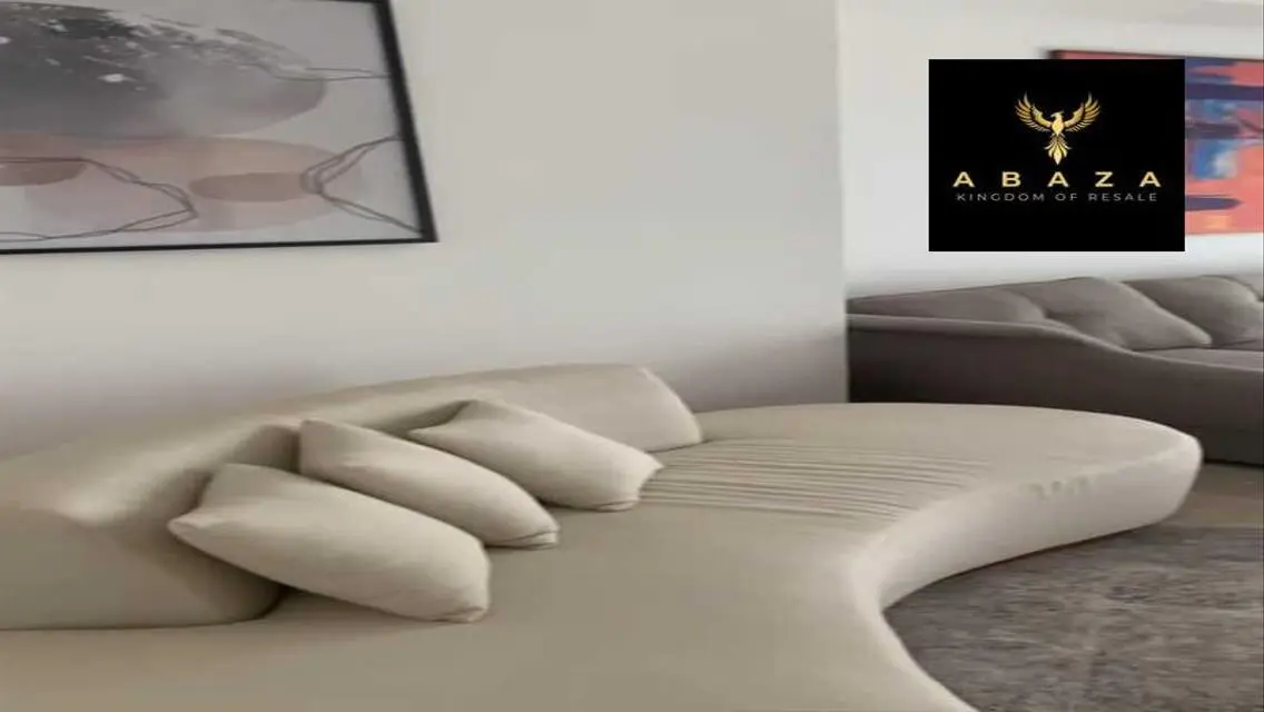 للبيع شقه مفروشه بقلب كمبوند اب تاون كايرو 214م