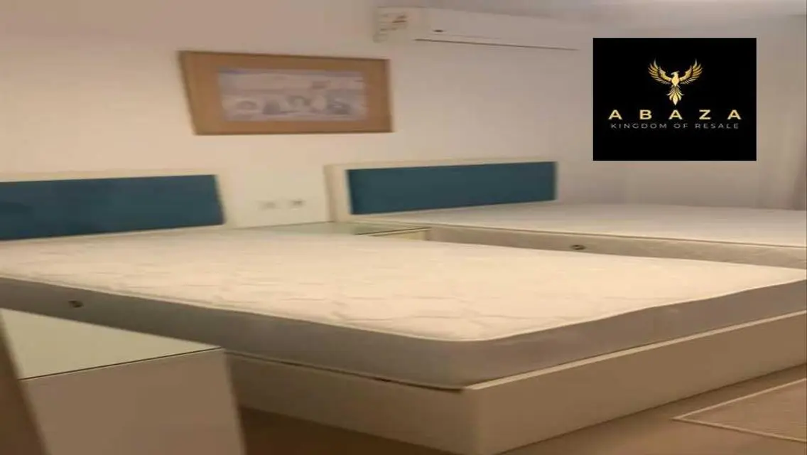 للبيع شقه مفروشه بقلب كمبوند اب تاون كايرو 214م