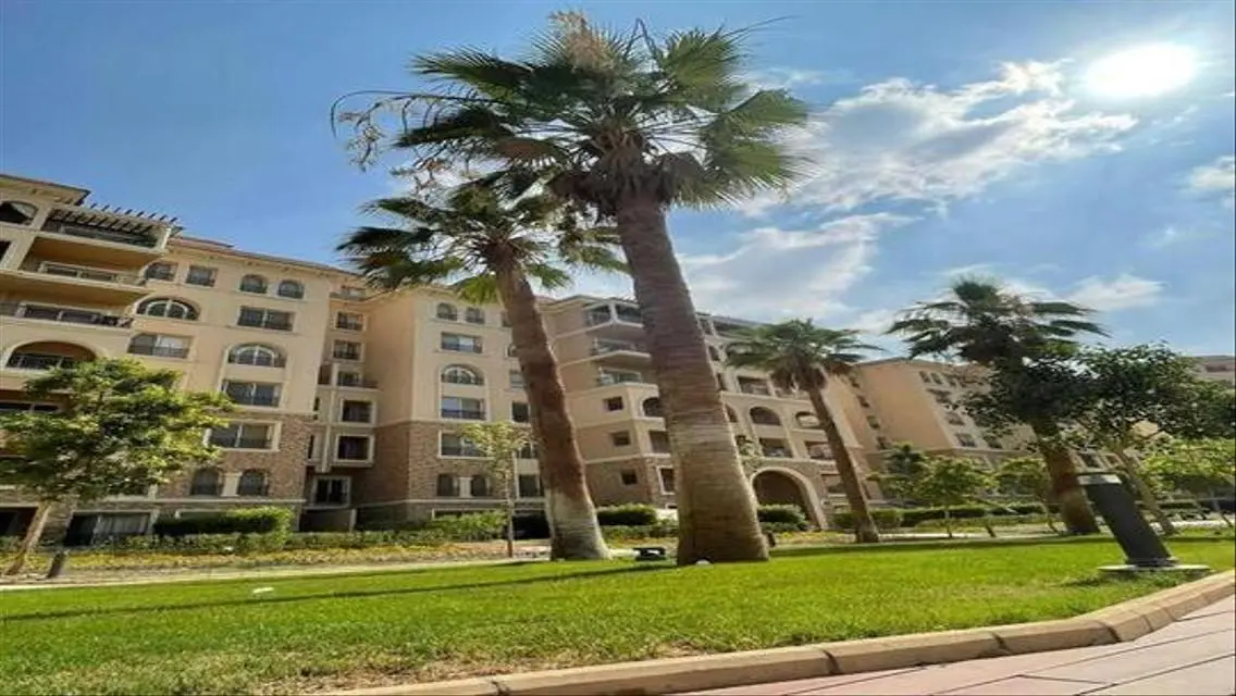شقه متشطبه للبيع بموقع متميز 170 متر في 90 Avenue