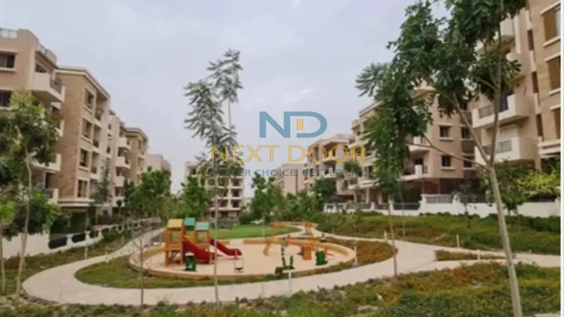 شقة فاخرة بجاردن للبيع في كمبوند تاج سيتي