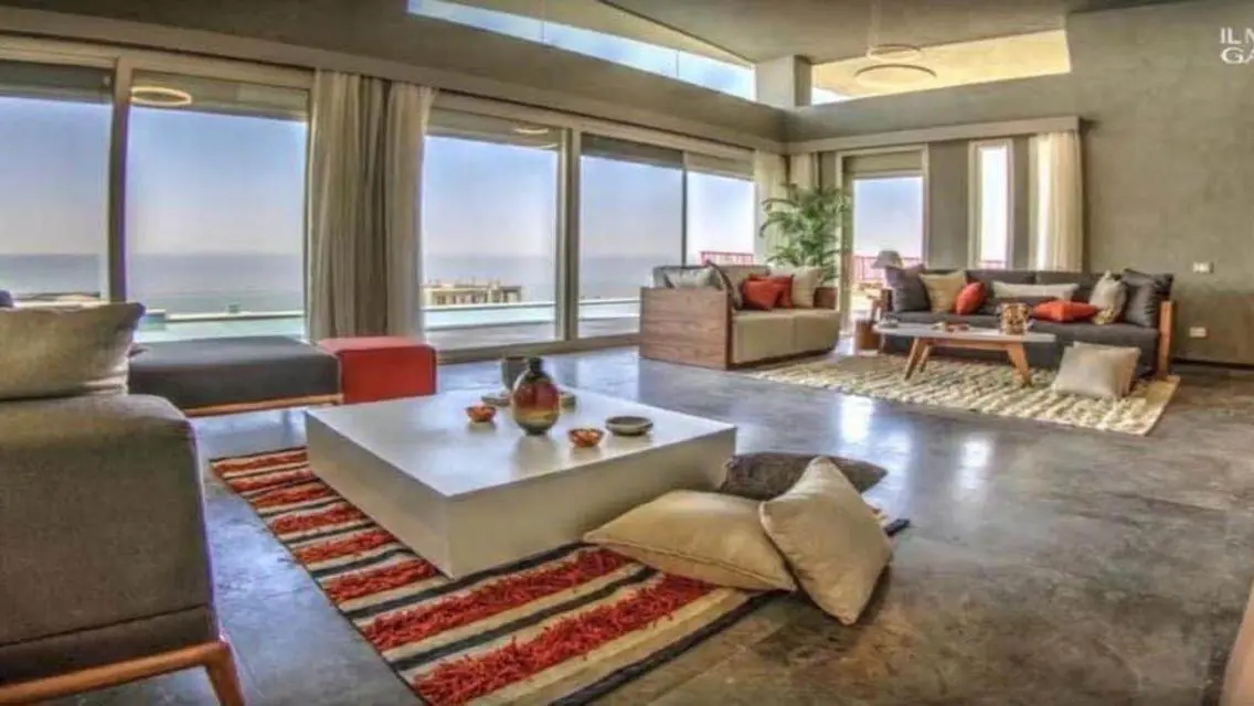 شالية 130م بـ تلال السخنة برايم لوكيشن  Sea View