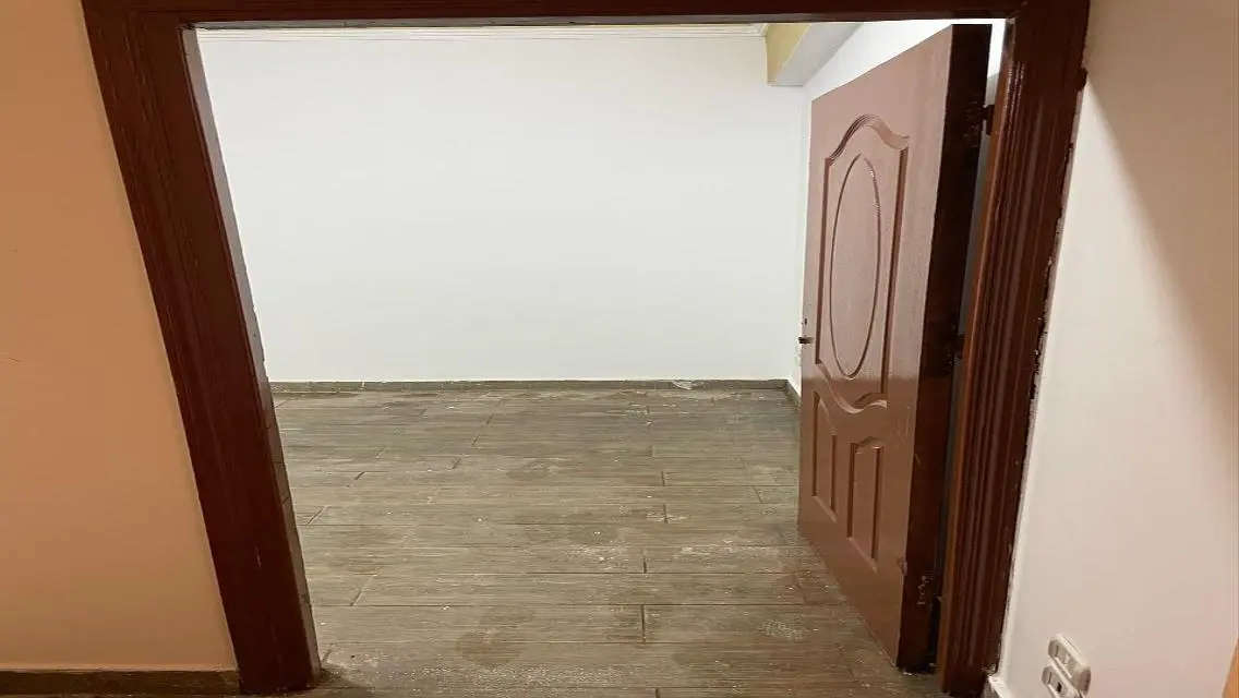 مكتب للأيجار بجنوب الاكاديميه 133 m