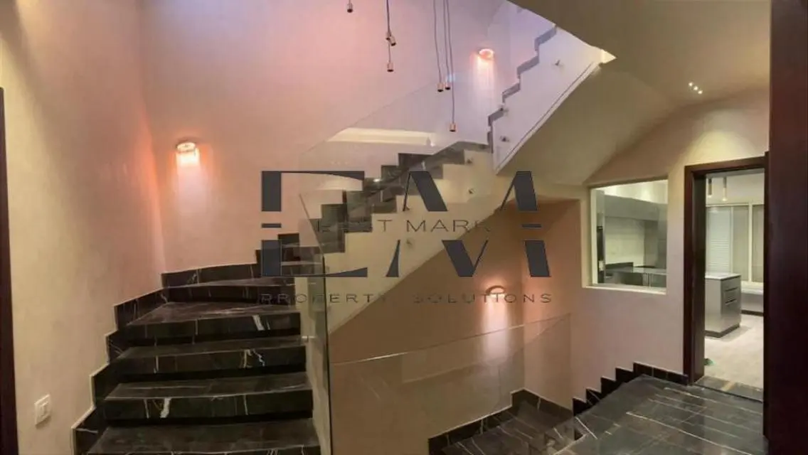 فيلا للايجار في بالم هيلز قطاميه القاهره الجديده