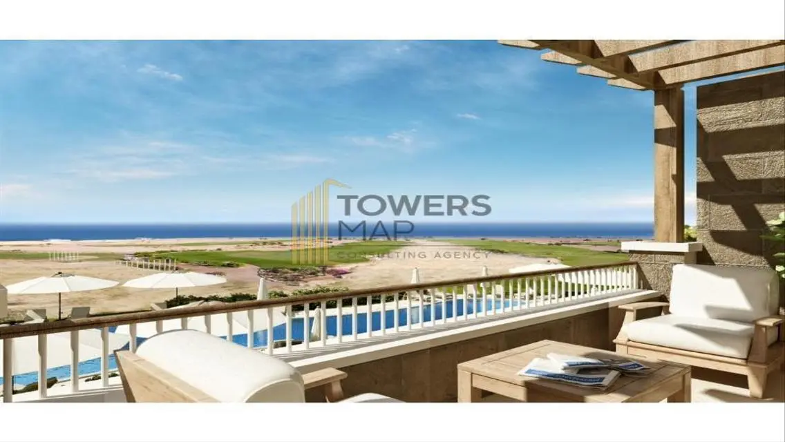 Luxury Apartment with Balcony and Stunning Lake View