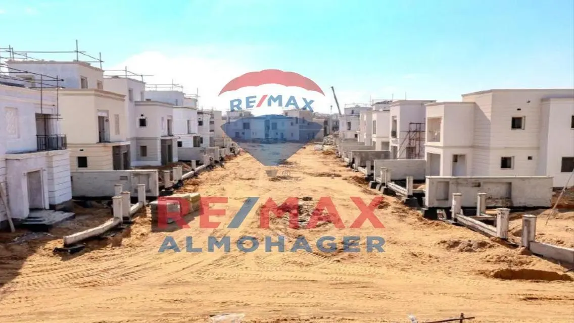 Best Price for a Corner Townhouse in Belle Vie