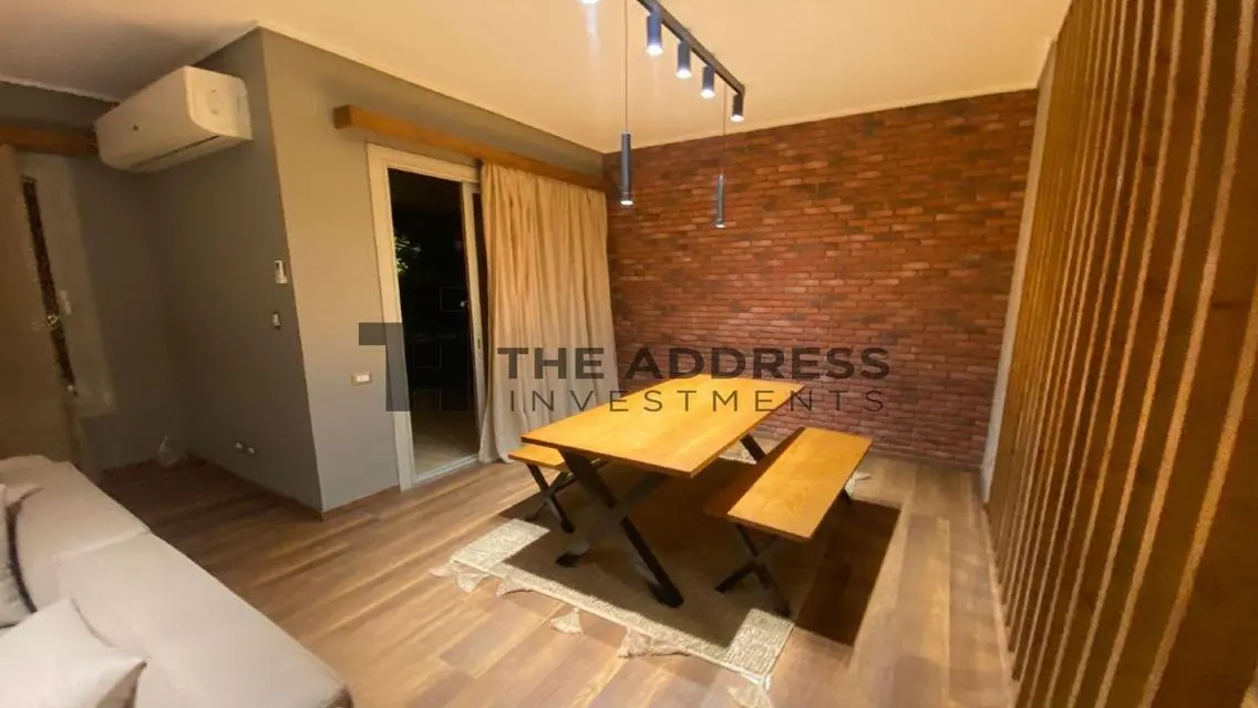 For sale, ground floor apartment with garden