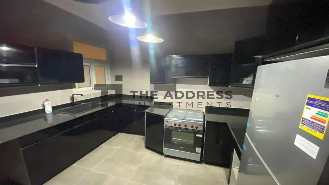 For sale, ground floor apartment with garden