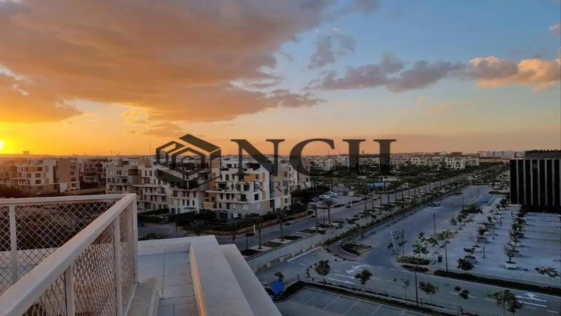 Triplex with Kitchen and ACs - Sale - Garden View
