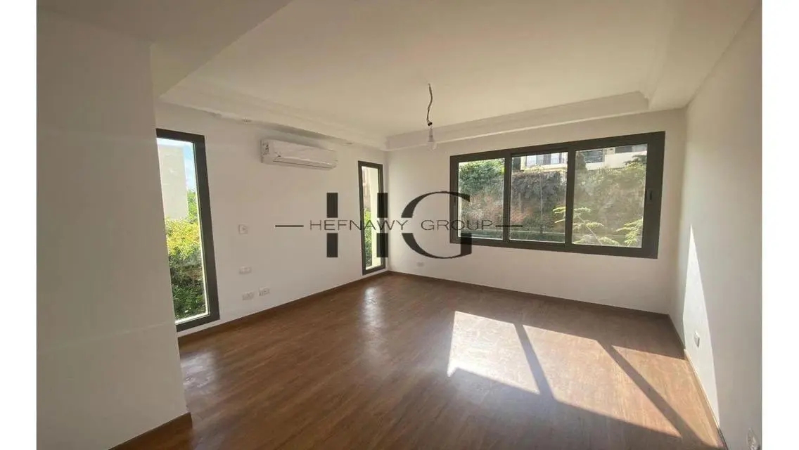 Prime Location With Wardrobes And Shutters