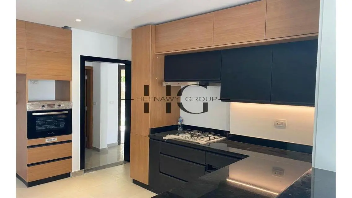 Prime Location With Wardrobes And Shutters