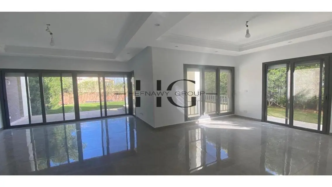 Prime Location With Wardrobes And Shutters